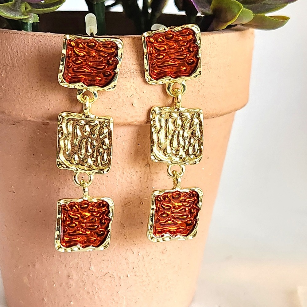 Gold Tone Burnt Orange Enamel Hammered Square Tiered Drop Dangle Earrings 2in